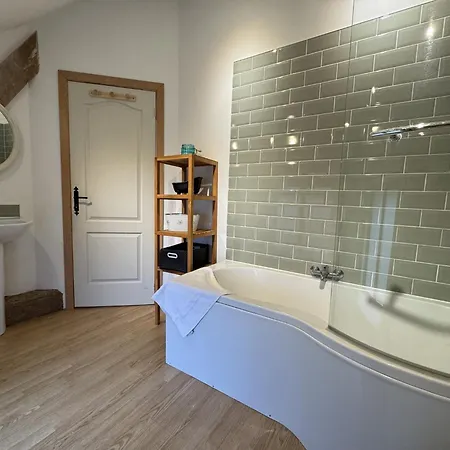 Barn In With Heated Pool